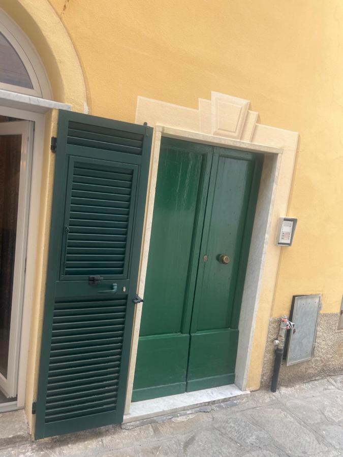 Loft Sofia A Pochi Metri Dal Mare Apartment Moneglia Luaran gambar
